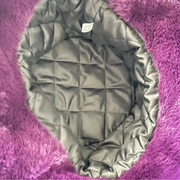 NWOT Trending Faux Fur Bucket Hat Wine Purple Warm Fuzzy Fluffy Winter Hat - Picture 4 of 4